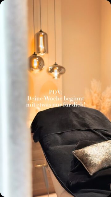 Der Beginn einer neuen Woche muss sich nicht nach Stress anfühlen. 🤍

Manchmal reicht schon ein Termin, auf den du dich ehrlich freust. Ein Kaffee, Momente zum Durchatmen & Zeit nur für dich.
Und das gute Gefühl, dir selbst etwas Gutes zu tun.

Kleiner Reminder: Im Alltag vergessen wir oft, uns selbst die gleiche Aufmerksamkeit zu schenken, die wir allen anderen geben.

Wann hast du dir das letzte Mal ganz bewusst Zeit nur für dich genommen? ✨

Falls deine Antwort gerade etwas zu lange her ist: Vielleicht ist das dein Zeichen, dir heute einen Termin zu buchen. 🤍